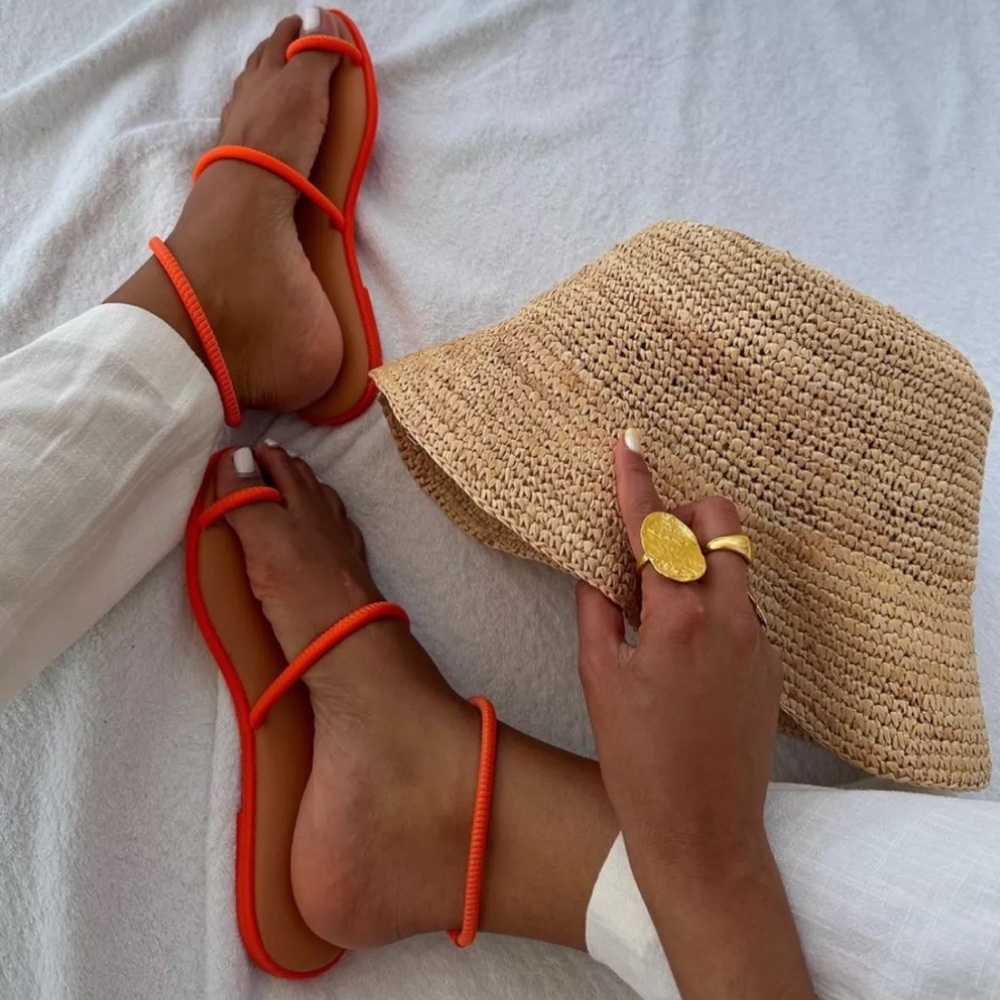NWT Havaianas Una Pitanga Sandals ✨🩴
